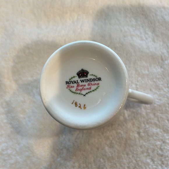 Beautiful small mug - Picture 3 of 3